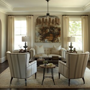HickoryChair living rrom (600x600)